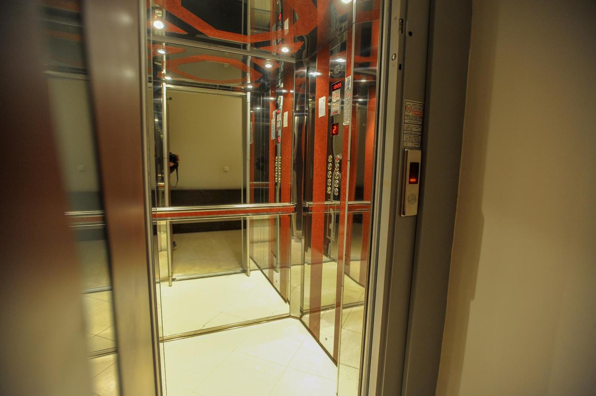Cozy Gold Appartment#Free Parking# Thessaloniki Buitenkant foto